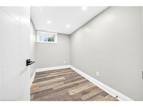 2298 Fassel Avenue, Burlington, ON - Indoor
