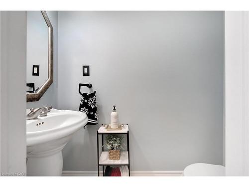 1295 Sheffield Road, Cambridge, ON - Indoor Photo Showing Bathroom
