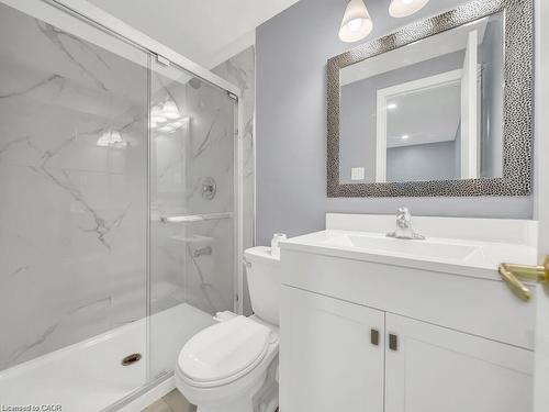 34 Belwood Crescent, Kitchener, ON - Indoor Photo Showing Bathroom