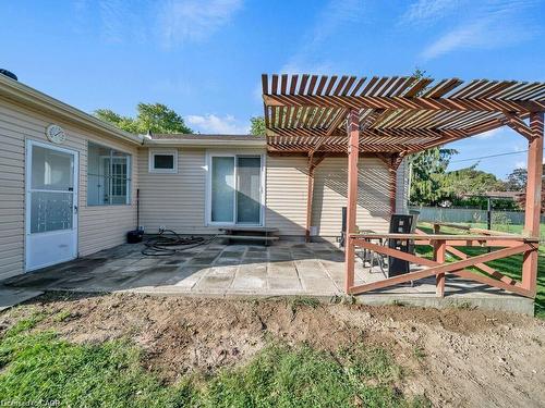 34 Belwood Crescent, Kitchener, ON - Outdoor