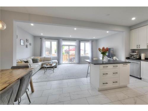 40-47 Gleason Crescent, Kitchener, ON - Indoor