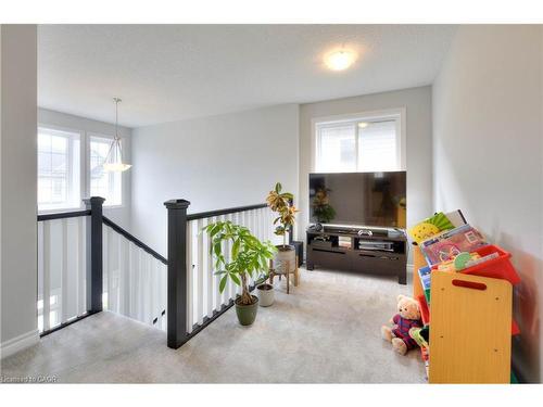 40-47 Gleason Crescent, Kitchener, ON - Indoor Photo Showing Other Room