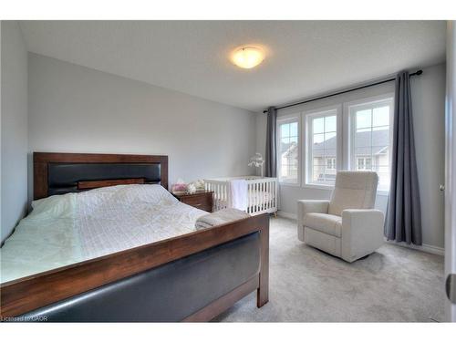 40-47 Gleason Crescent, Kitchener, ON - Indoor Photo Showing Bedroom