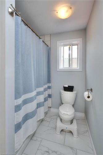 40-47 Gleason Crescent, Kitchener, ON - Indoor Photo Showing Bathroom