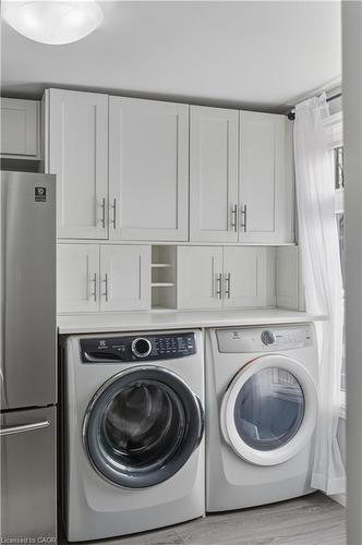 9 Hope Avenue, Hamilton, ON - Indoor Photo Showing Laundry Room