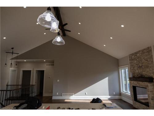 75 Robinson Road, Cambridge, ON - Indoor Photo Showing Other Room