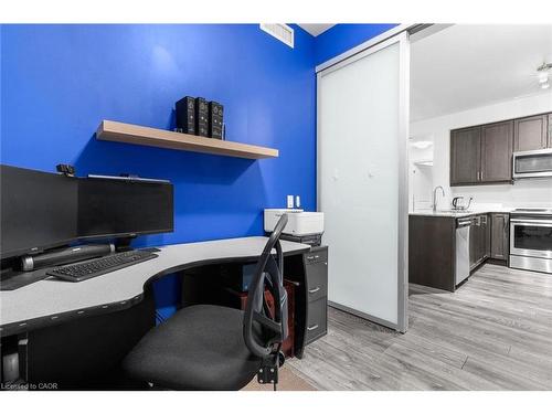 226-1050 Main Street E, Milton, ON - Indoor