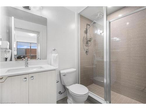 226-1050 Main Street E, Milton, ON - Indoor Photo Showing Bathroom