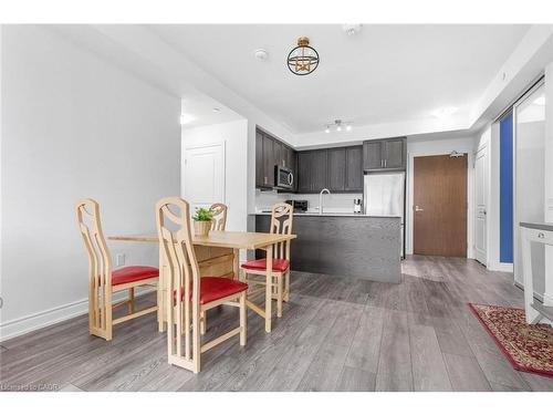 226-1050 Main Street E, Milton, ON - Indoor