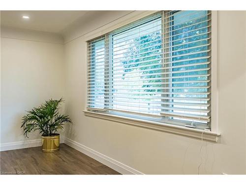 105 Mcelroy Road E, Hamilton, ON - Indoor Photo Showing Other Room