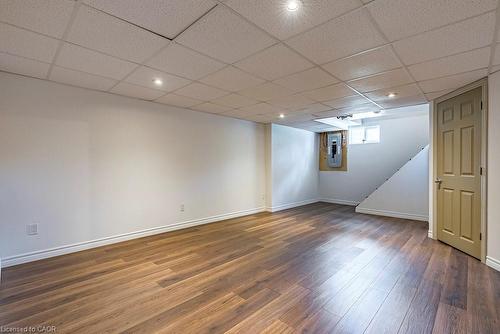 105 Mcelroy Road E, Hamilton, ON - Indoor