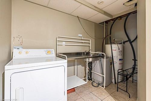 105 Mcelroy Road E, Hamilton, ON - Indoor Photo Showing Laundry Room