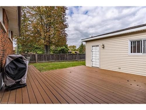 105 Mcelroy Road E, Hamilton, ON - Outdoor With Deck Patio Veranda With Exterior