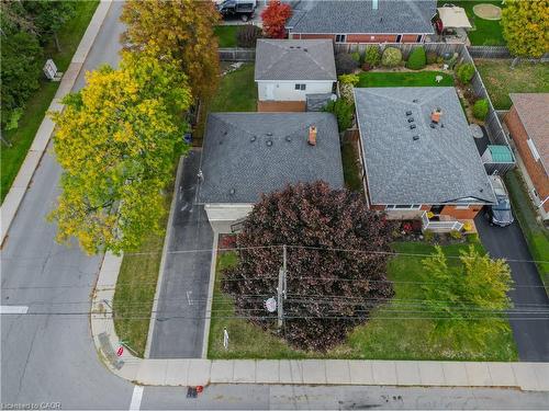 105 Mcelroy Road E, Hamilton, ON - Outdoor