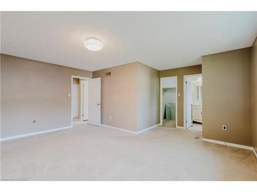 195 Duncairn Crescent, Hamilton, ON - Indoor Photo Showing Other Room