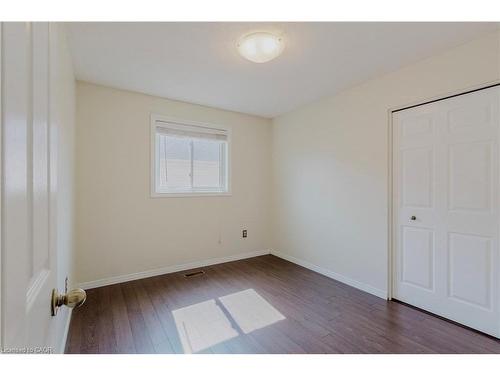 195 Duncairn Crescent, Hamilton, ON - Indoor Photo Showing Other Room
