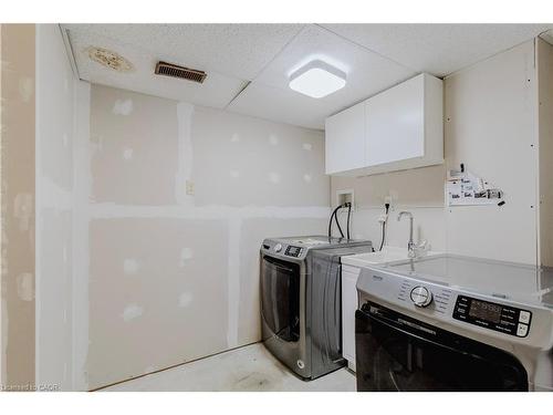 195 Duncairn Crescent, Hamilton, ON - Indoor Photo Showing Laundry Room