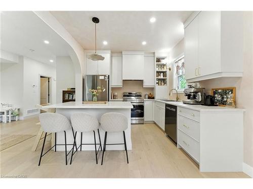 13 Linden Street, Aylmer, ON - Indoor Photo Showing Kitchen With Upgraded Kitchen