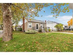 22 Mahony Avenue  Hamilton, ON L8H 3C4