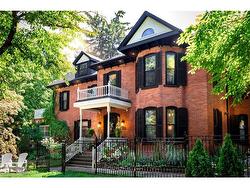 123 Main Street W Grimsby, ON L3M 1R9