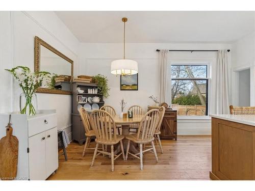 123 Main Street W, Grimsby, ON - Indoor Photo Showing Dining Room