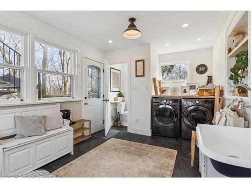 123 Main Street W, Grimsby, ON - Indoor Photo Showing Laundry Room