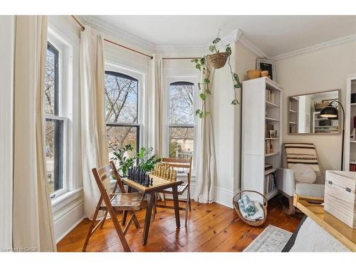 123 Main Street W, Grimsby, ON - Indoor Photo Showing Dining Room