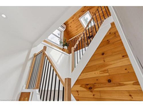 123 Main Street W, Grimsby, ON - Indoor Photo Showing Other Room