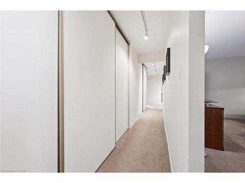 504-300 Keats Way, Waterloo, ON - Indoor Photo Showing Other Room