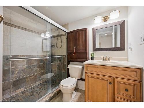 504-300 Keats Way, Waterloo, ON - Indoor Photo Showing Bathroom