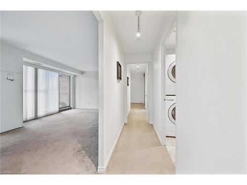 504-300 Keats Way, Waterloo, ON - Indoor Photo Showing Other Room