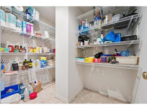 504-300 Keats Way, Waterloo, ON - Indoor With Storage