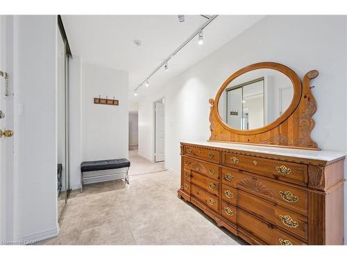 504-300 Keats Way, Waterloo, ON - Indoor Photo Showing Other Room