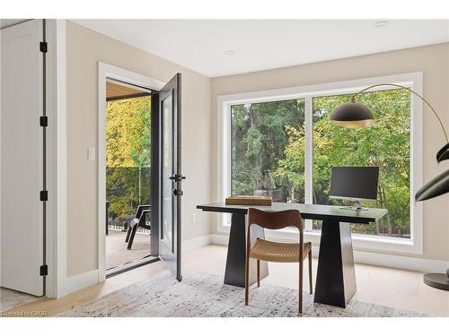 95 William Street W, Waterloo, ON - Indoor