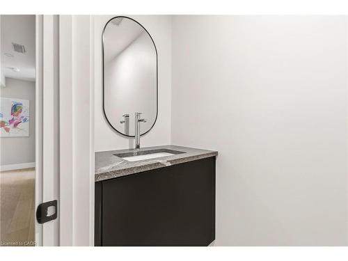 95 William Street W, Waterloo, ON - Indoor Photo Showing Bathroom