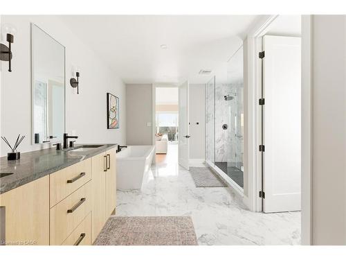 95 William Street W, Waterloo, ON - Indoor