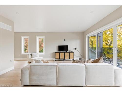 95 William Street W, Waterloo, ON - Indoor