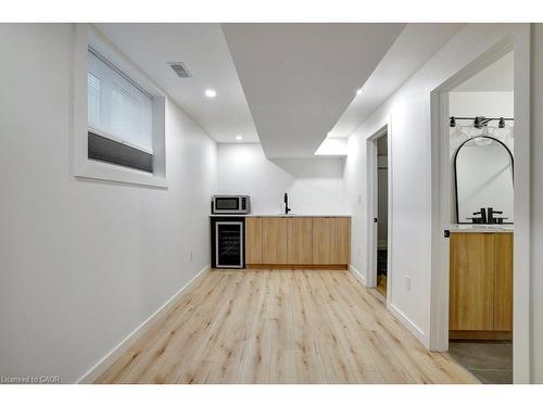 95 William Street W, Waterloo, ON - Indoor Photo Showing Other Room