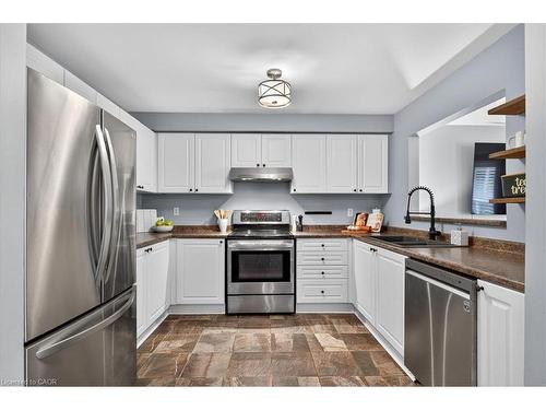 616 Iris Court, Burlington, ON - Indoor Photo Showing Kitchen With Double Sink