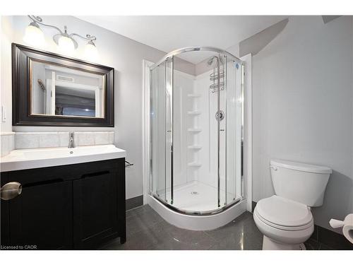 B-78 Pantano Drive, Hamilton, ON - Indoor Photo Showing Bathroom