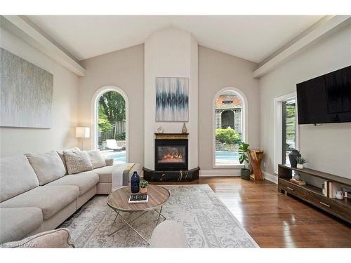381 Queen Street S, Hamilton, ON - Indoor Photo Showing Living Room With Fireplace