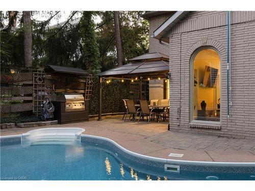 381 Queen Street S, Hamilton, ON - Outdoor With In Ground Pool