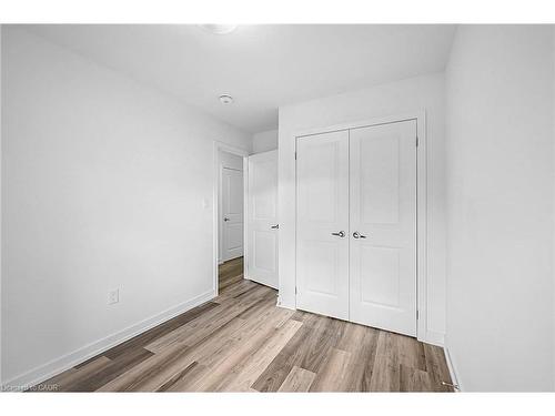 12-205 West Oak Trail, Kitchener, ON - Indoor Photo Showing Other Room