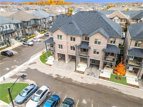 12-205 West Oak Trail, Kitchener, ON - Outdoor