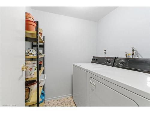 1503-301 Frances Avenue, Stoney Creek, ON - Indoor Photo Showing Laundry Room
