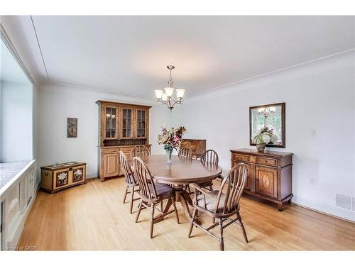 9 Avalon Avenue, Stoney Creek, ON - Indoor Photo Showing Dining Room