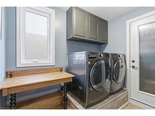 69 Hunter Way, Brantford, ON - Indoor Photo Showing Laundry Room