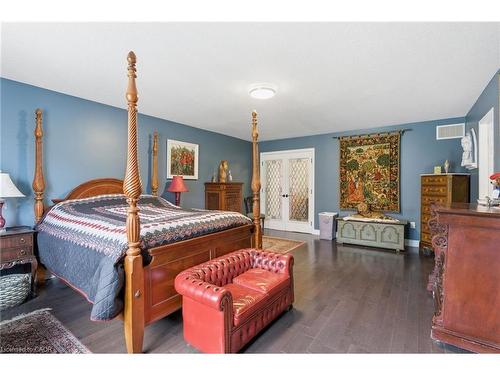 69 Hunter Way, Brantford, ON - Indoor Photo Showing Bedroom