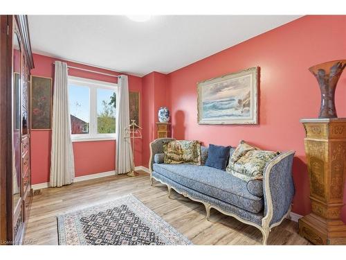 69 Hunter Way, Brantford, ON - Indoor Photo Showing Living Room