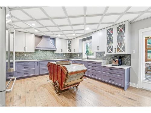 69 Hunter Way, Brantford, ON - Indoor Photo Showing Kitchen